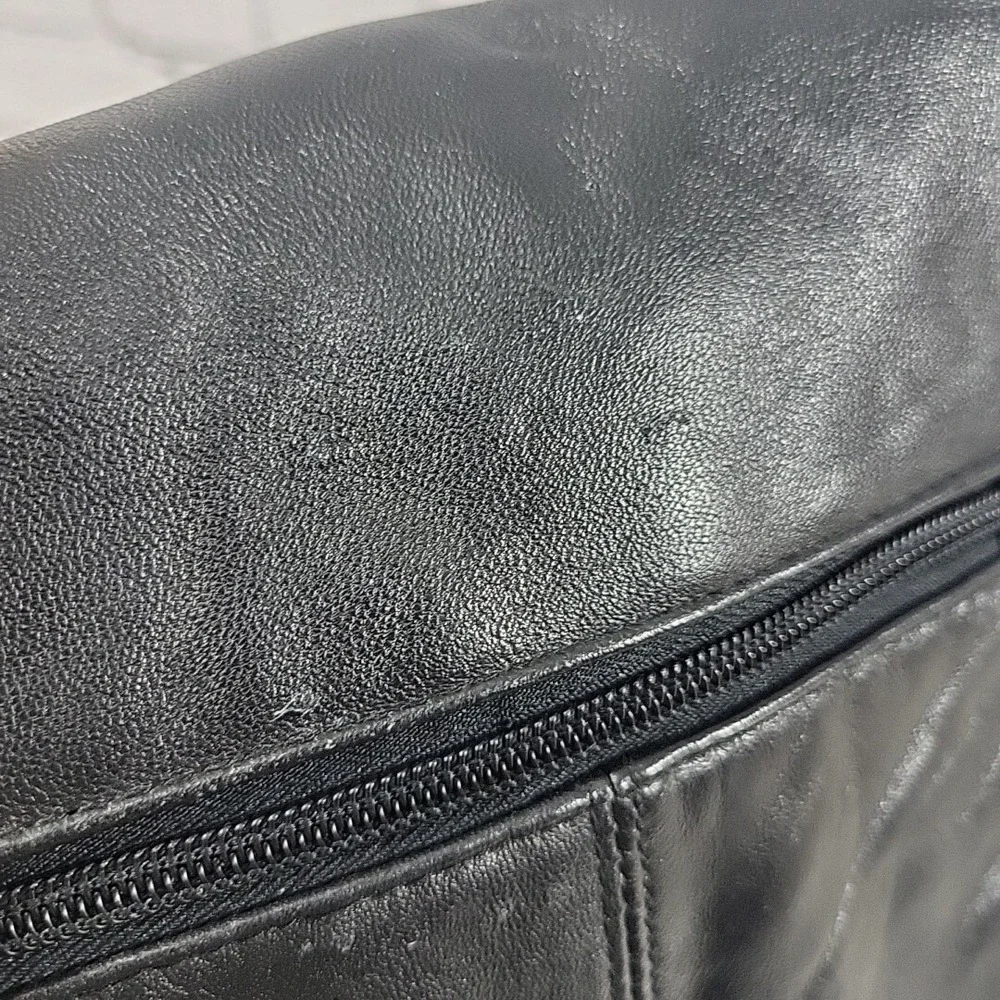 BUXTON Sling Shoulder Bag Soft Genuine‎ Leather Backpack Black Hobo Tote Pockets
